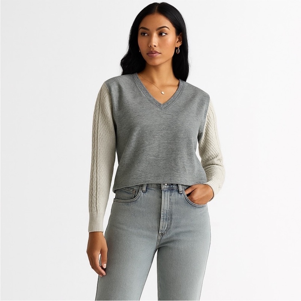 EUC CAbi Fusion V-Neck Long Sleeve Cable Knit Sweater
